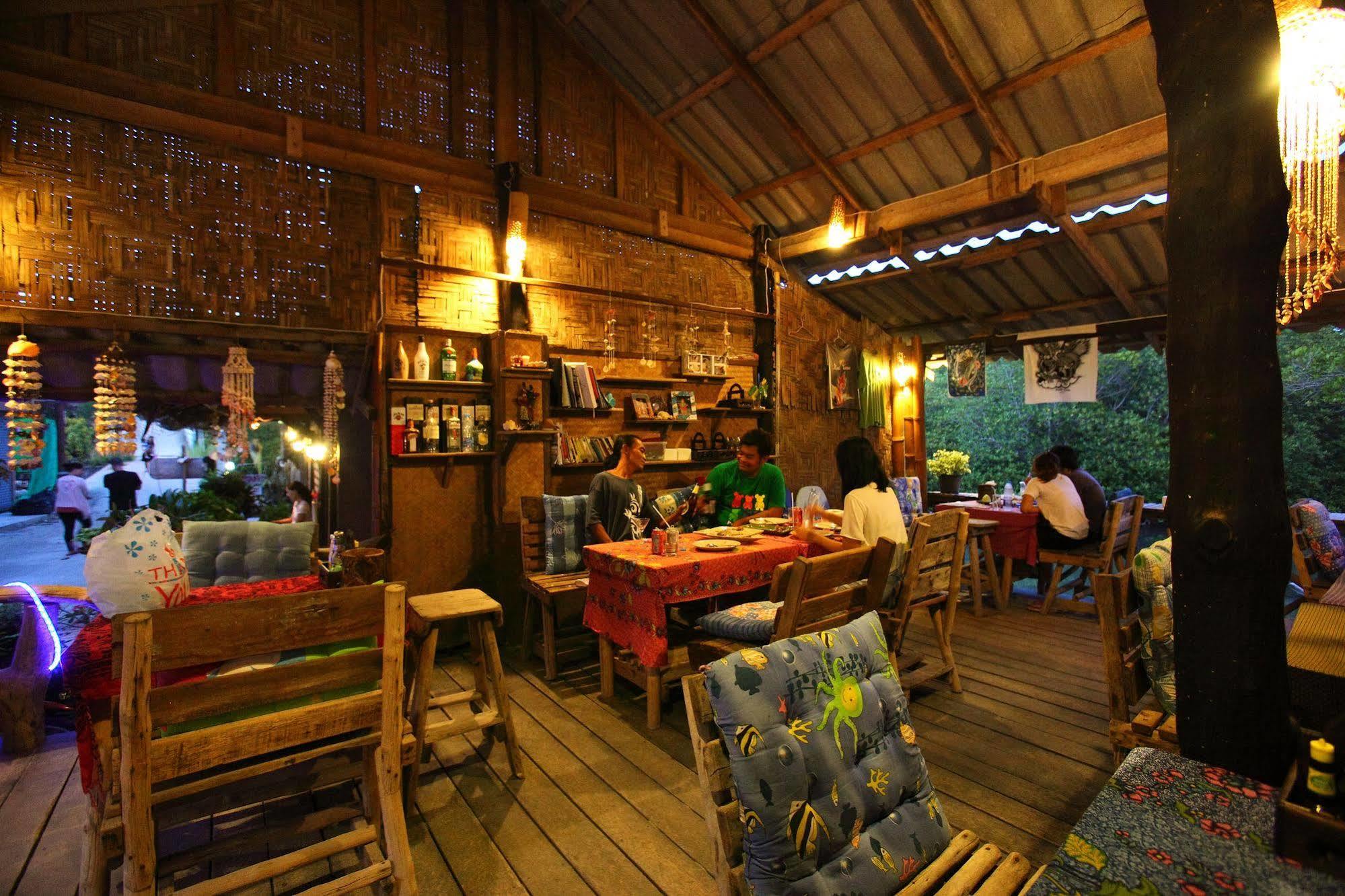Pp Red Tuna Hut Ko Phi Phi Exterior foto